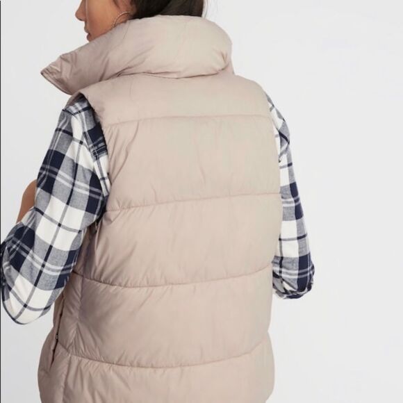 Old Navy Frost Free Puffer Zip Vest Icelandic Mineral Size XL - Picture 2 of 15